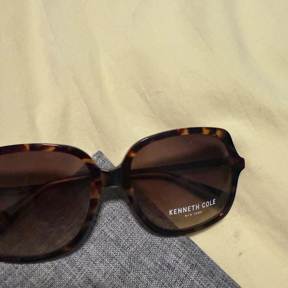 Kenneth Cole